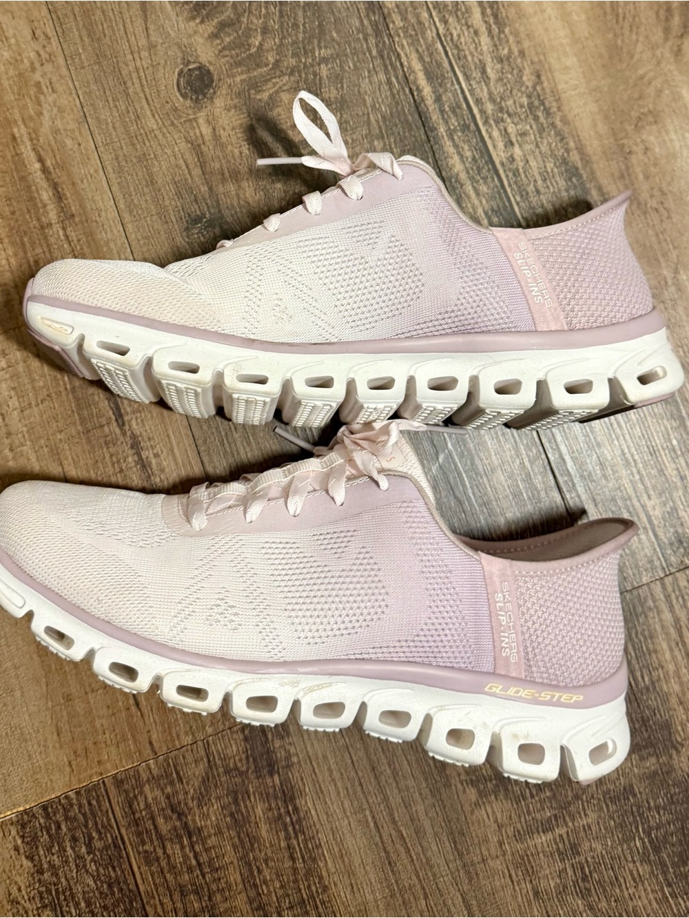 Light Pink Women's Glide-Step slip in Skechers